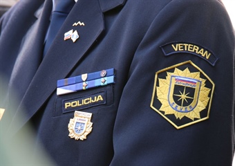 Spremenjen način izvajanja pravic do zdravstvenega varstva po ukinitvi dodatnega zdravstvenega zavarovanja  za tiste s statusom vojnih  veteranov - obvestilo