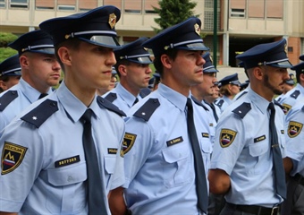 Odgovor vodstva policije v zvezi zaključka izrednega študija na VPŠ in s tem  povezanih premestitev in (ne)napredovanj v plačne razrede – obvestilo