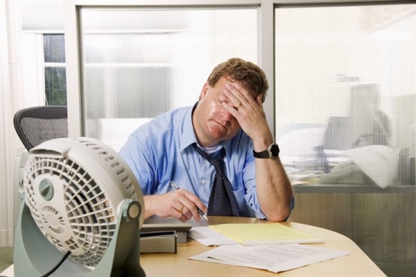 Zagotavljanje ustrezne temperature zraka v delovnih prostorih ter primerna zaščita zaposlenih, ki naloge opravljajo na prostem - obvestilo