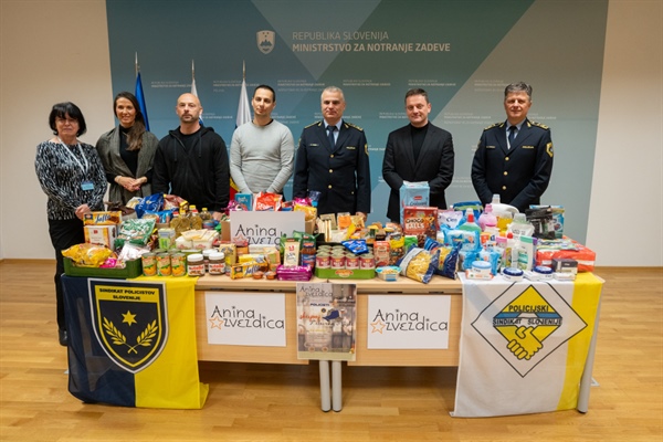 Sodelovanje v humanitarni akciji Anina zvezdica