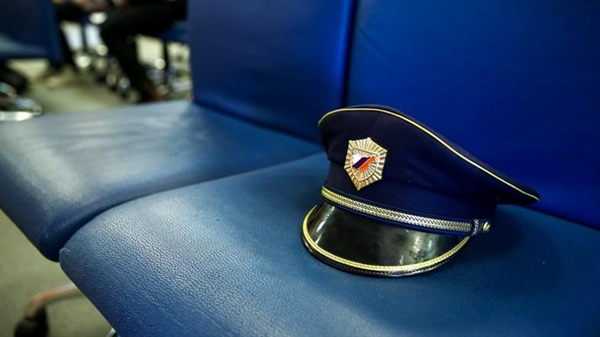 Opozorilo in poziv predsedniku Vlade Republike Slovenije v zvezi  aktualnega dogajanja, diskreditacije Policije in njenih uslužbencev - obvestilo