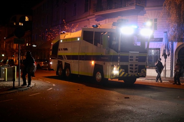 Sindikat o obsodbi policistov: Postali so grešni kozli političnega odločanja